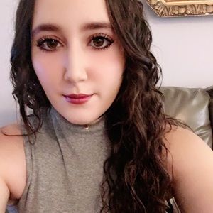 Meet your Posher, Nadia